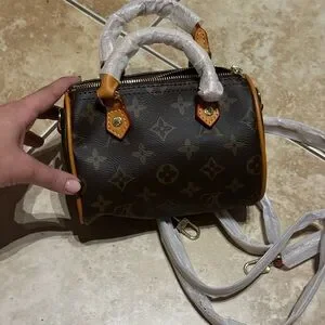 Elegant Brown Handbag